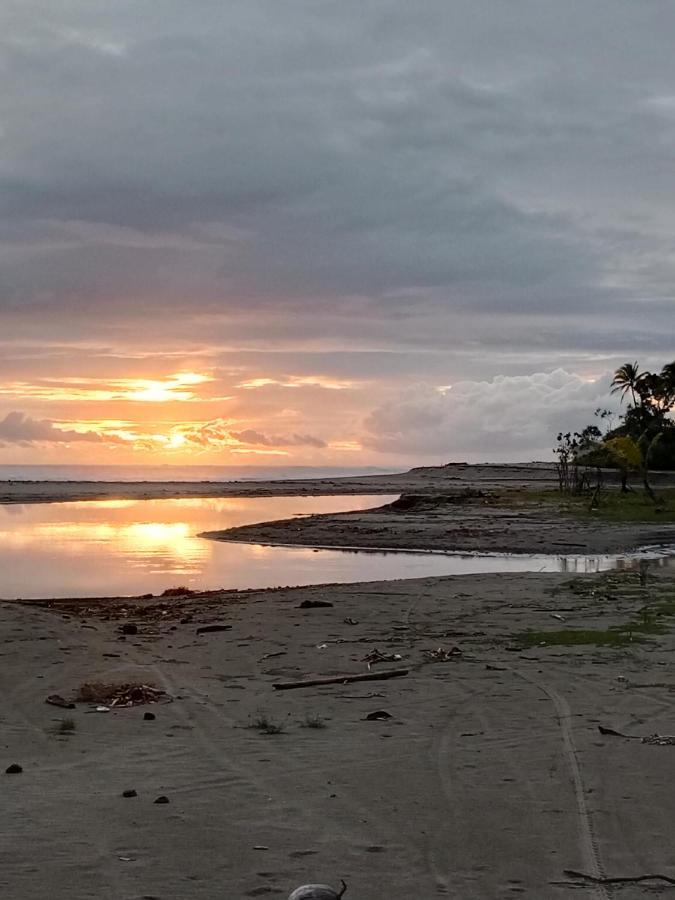Rumah Nalu Surf Camp Krui 외부 사진