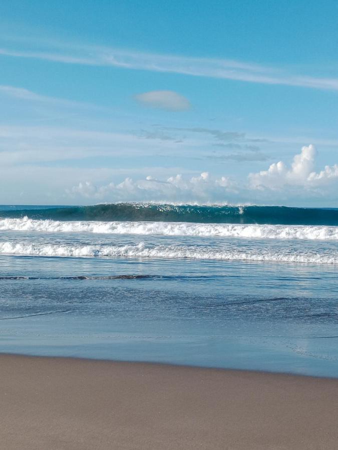 Rumah Nalu Surf Camp Krui 외부 사진