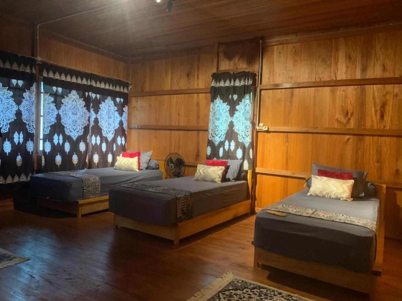 Rumah Nalu Surf Camp Krui 외부 사진